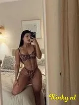 Arianna - Sexy, hot, and elegant Latina