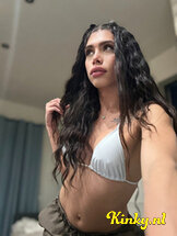haley-prive-ontvangst-via-kinky-6749bbac99e63300136ae94a