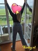 Nicole - Sexy milf gek op anaal