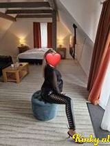 Nicole - Sexy milf gek op anaal