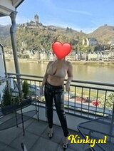 Nicole - Sexy milf gek op anaal