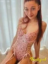 Lola - Welkom in mn slaapkamer! Wat mag ik voor je doen?