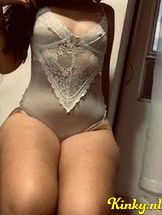 valentina-virtual-sex-via-kinky-68b541f53f009c0012763199