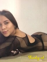 valentina-virtual-sex-via-kinky-654d3d2800e12d00199d91b5