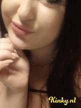 sylvie-bdsm-via-kinky-640a326a60e9d10013681972