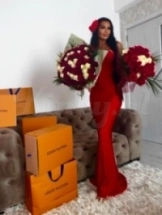 noemi-prive-ontvangst-via-kinky-659ed19506cb0600121a0d5e