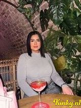 Mia - Latina, complacent and happy, to the emotions