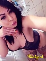 ts-sacha-escort-via-kinky-6564918c568d4d0019f2cd06