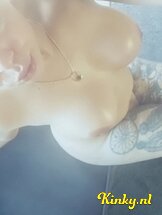 ts-sacha-escort-via-kinky-65304e069673380019721f13