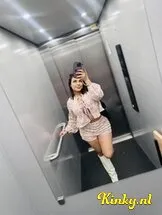 violett-prive-ontvangst-via-kinky-688befdd9e10cc001344d9a2