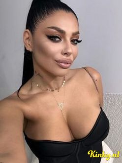 serena-prive-ontvangst-via-kinky-69416f1b3b24e100133ddf5e