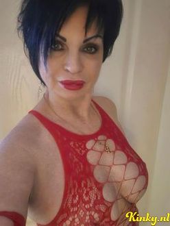 isabel-bdsm-via-kinky-68e8c432034a850013eab3a8