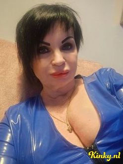 isabel-bdsm-via-kinky-693b0952b4d7b1001419bdf1