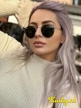 Christine - Luxury escort whatsapp confirmation