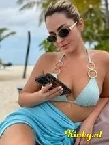 Christine - Luxury escort whatsapp confirmation