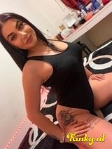 Chloe - Hot party girl ESCORT