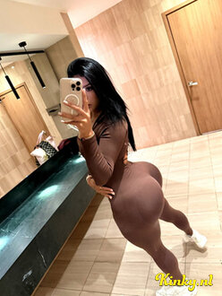 nour-prive-ontvangst-via-kinky-68a64521237f7f0013f3161f