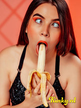 elena-virtual-sex-via-kinky-646bd49b853d660012d3b288