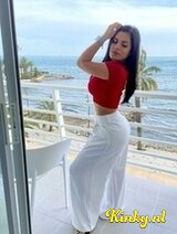 Sofia - Mexicana - Party Girl - new in town.