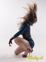 miss-lois-bdsm-via-kinky-666420956c7893001a7464ed