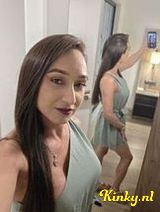 Zoe - Latina very horny