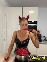 Emely - Girlfriend Experience! Dutch Men Only.WhatsApp me.