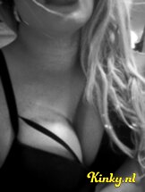 liz-bdsm-via-kinky-66acafb44403720013ada718