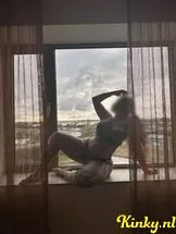 yasmine-prive-ontvangst-via-kinky-68f7579c0e66ef00137b30ba