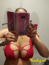 fabienne-erotische-massage-via-kinky-649171d926f46900123ab76f