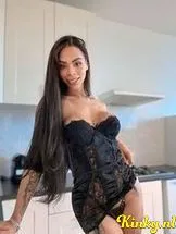 ashiley-prive-ontvangst-via-kinky-68f10e8d96de7800138327a8