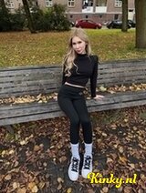 April -  Real Pornstar - Exclusive Content & Calls 