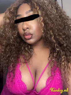 lavina-erotische-massage-via-kinky-65f1bace91cfbd001a791fea