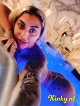 azalaeya-prive-ontvangst-via-kinky-67c59aa28dc7040013300752