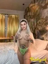 Ruby - Party girl 24/7 Bes Squirt!