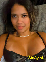 Paola - Brunette Brazilian hot girl party