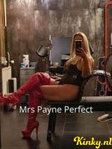 Meesteres Payne - Meesteres Payne is aanwezig bij Le Fouet