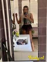 Barbie - Ik ben de brunette Barbie die met me klaarkomt