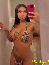 Dahiana - Sexy! pretty latín Tsgirl,horny body and soft skin