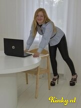 jesslin-virtual-sex-via-kinky-6661c0d3ca2f120019256e99