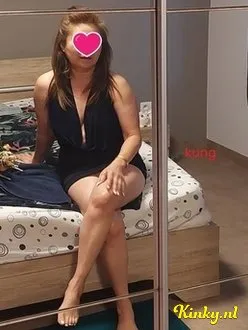 kung-erotische-massage-via-kinky-64cf578160e9d1001369464d