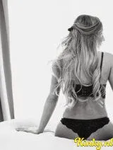 Lizzy - Slanke dame only escort