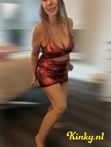 desiree-virtual-sex-via-kinky-673eec84d82d2c00132af000