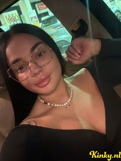 nicole-escort-via-kinky-6873c08331f4b00013ba7943