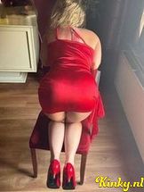 fleur-erotische-massage-via-kinky-68b22185c6b8b100141b4edb