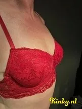 laura-erotische-massage-via-kinky-65317333676a4f001a43c2c5