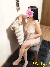 ploy-erotische-massage-via-kinky-6908ccbe32844c0013f63720