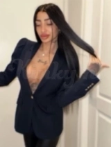 Evelina - Back here  Your party girl