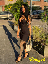 evelina-escort-via-kinky-682b731c9e10cc00134437ad