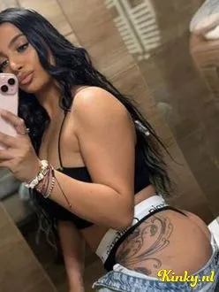 kataleya-escort-via-kinky-685712513cd0cf00131ccc89