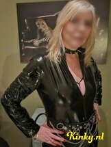 meesteres-angela-bdsm-via-kinky-667c6609076e41001a9cc4eb
